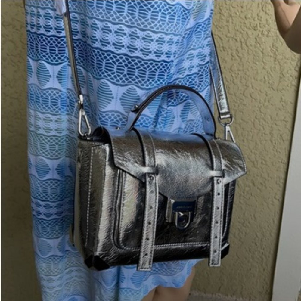 Michael Kors Manhattan Medium School Satchel - Picture 15 of 16